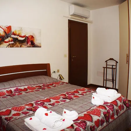 I Apartment